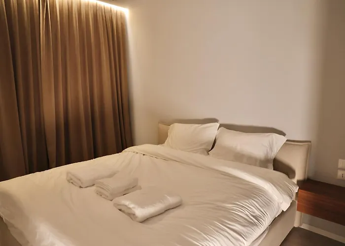 Dream - View Residences Apartment